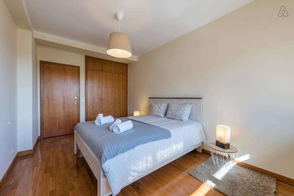 Gaia House - Apartamento Inteiro Junto Ao Metro فيلا نوفا دي غايا المظهر الخارجي الصورة